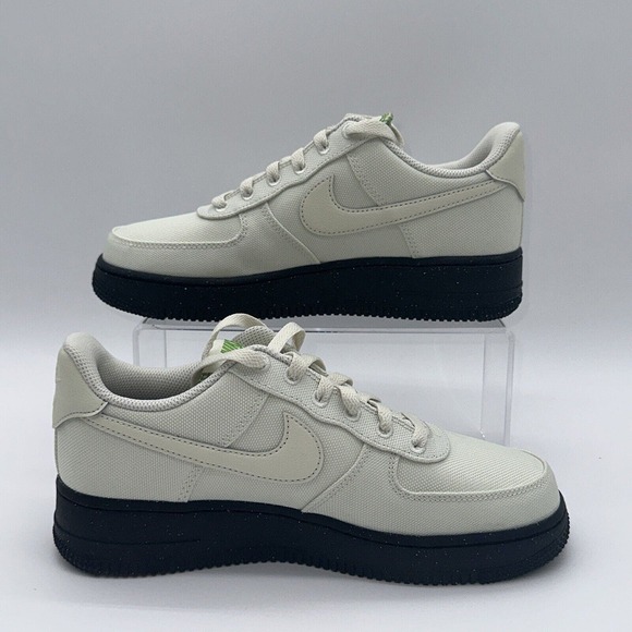 Nike Men's Size 6.5 Air Force 1 '07 LV8 (FJ4160 002) Running Trainer Sneaker - Picture 2 of 6